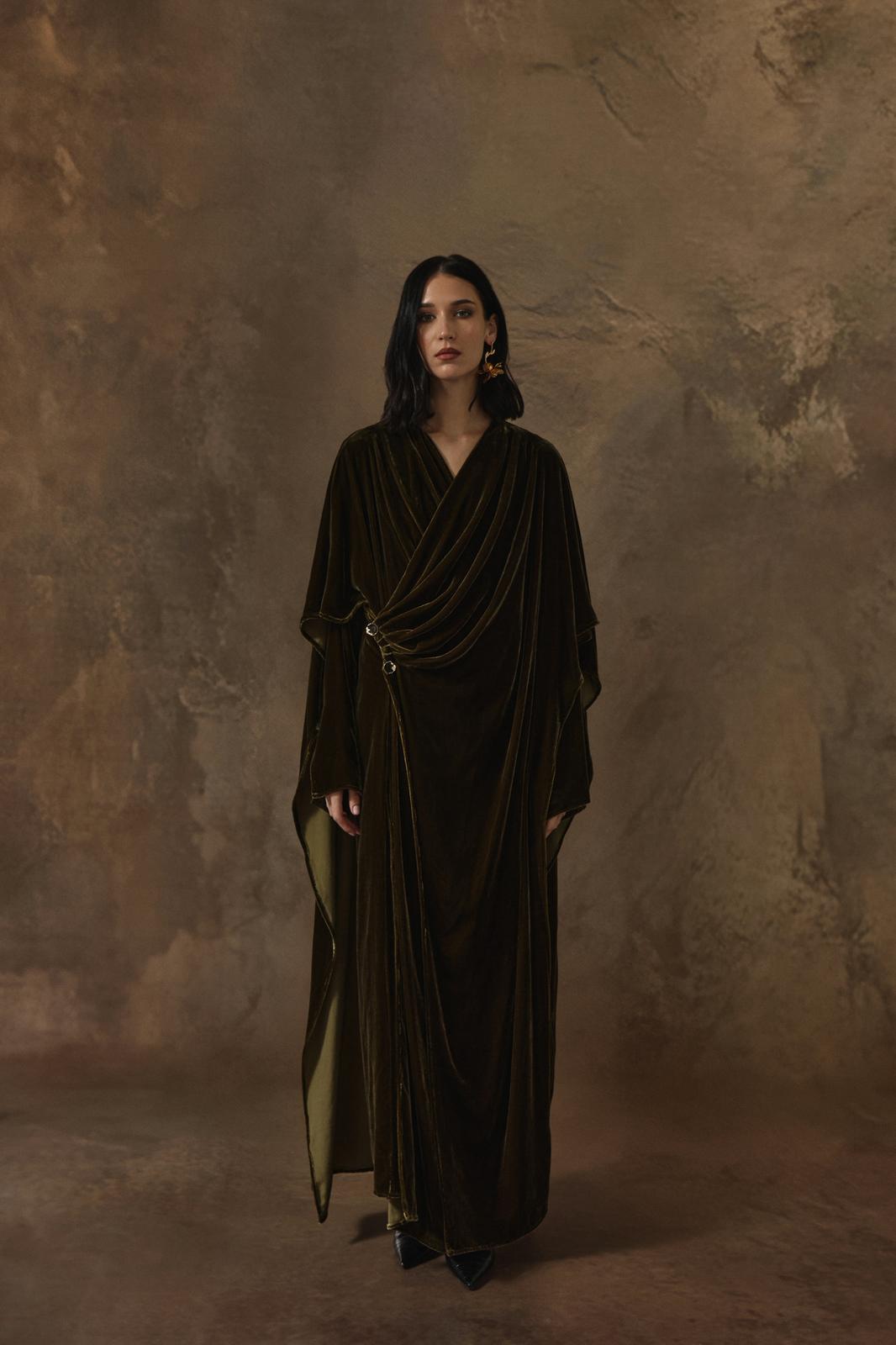 The Delphi Abaya